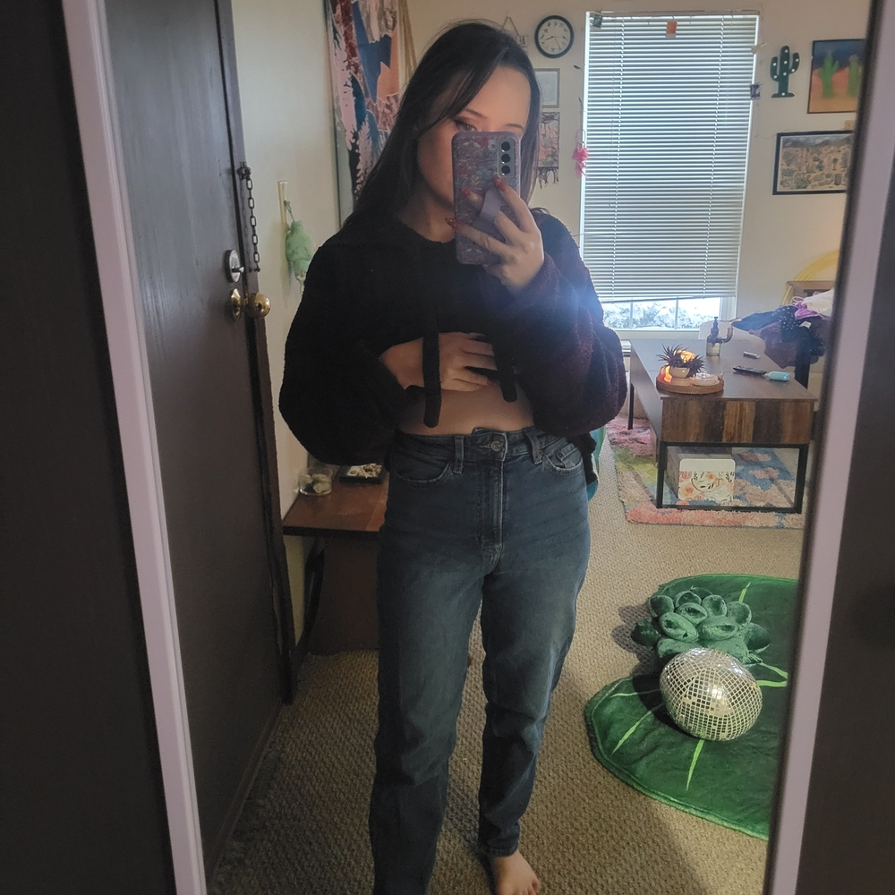 H&M Jeans - Picture 2 of 6